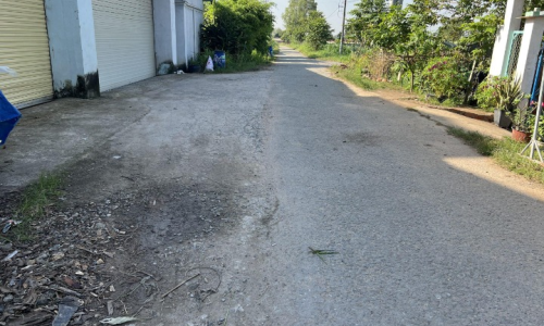 Vợ chồng li hôn cần bán lô đất mặt tiền đường, Tân Thạnh Đông, 109,4m2 full thổ cư