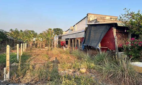 Chủ gửi bán gấp lô đất mặt tiền đường lê thị nghĩ Phước Thạnh, 130m2 full thổ cư, 700tr, SHR